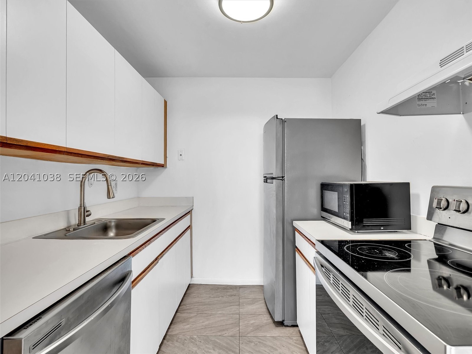 KEYSTONE TOWERS CONDO - Residential