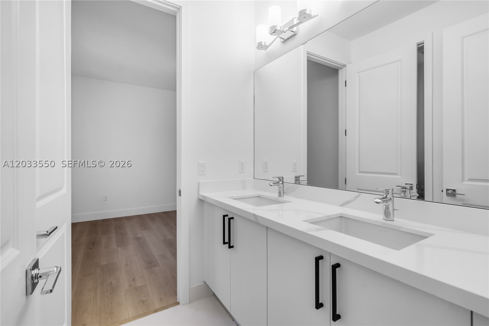BRISTOL RESERVE - Residential