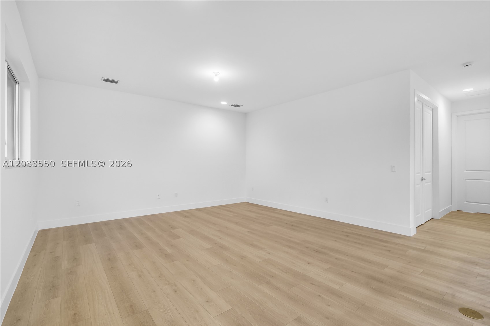 BRISTOL RESERVE - Residential