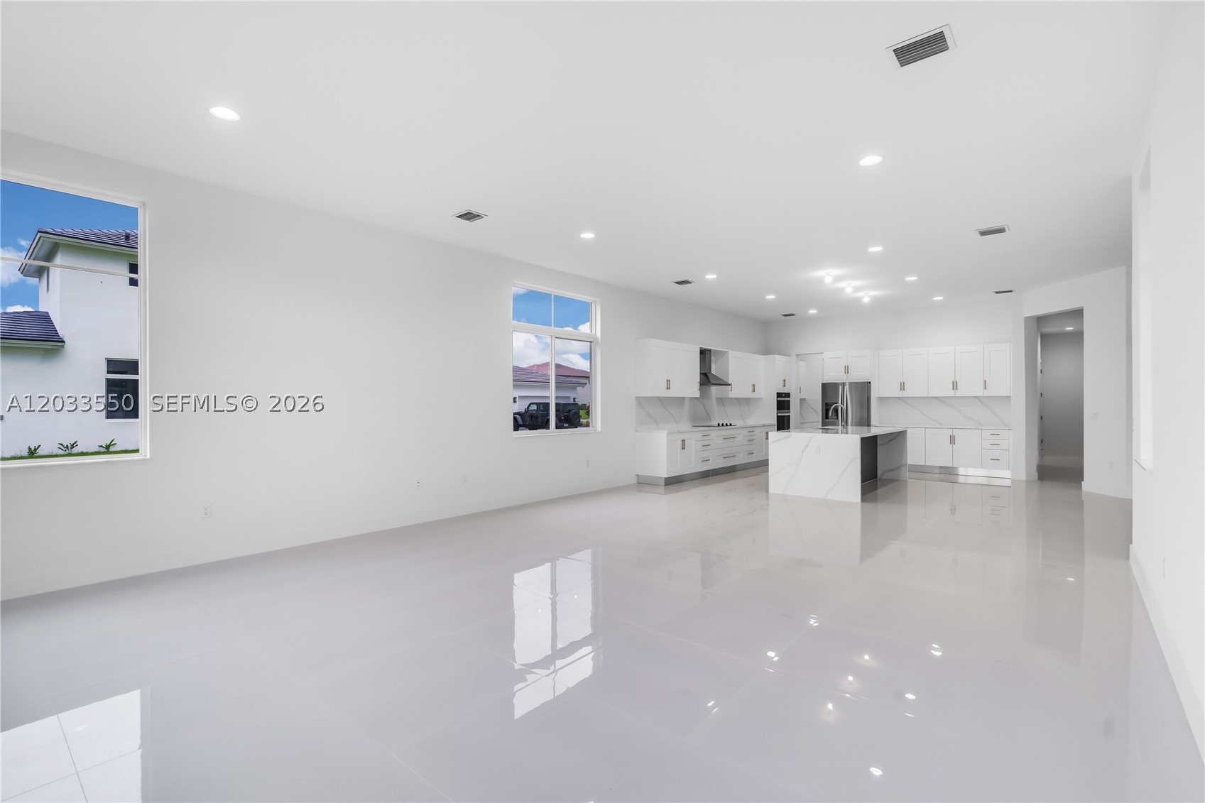 BRISTOL RESERVE - Residential