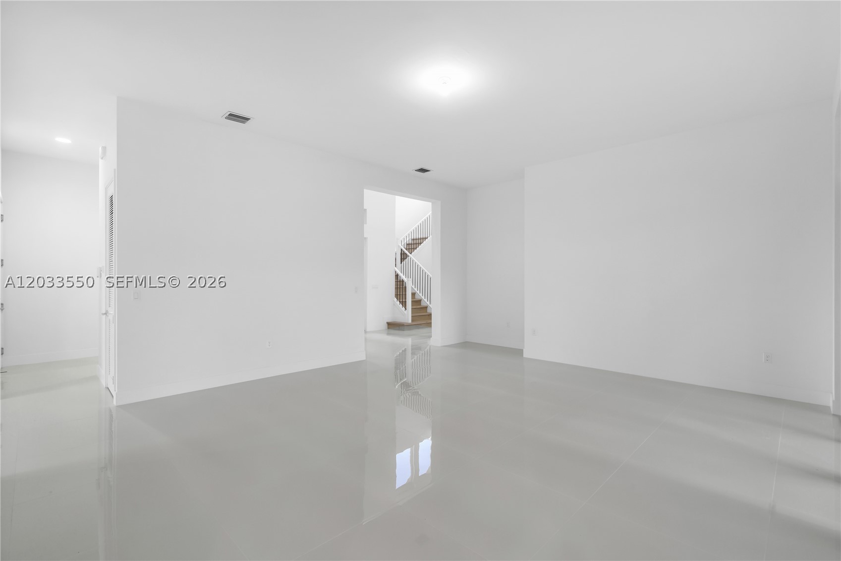 BRISTOL RESERVE - Residential
