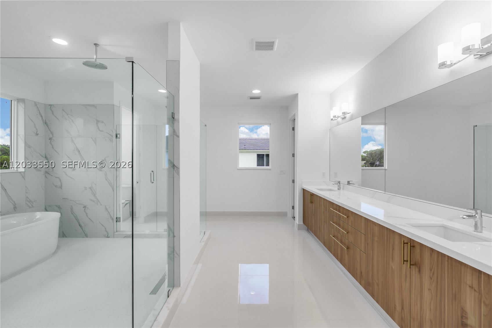 BRISTOL RESERVE - Residential