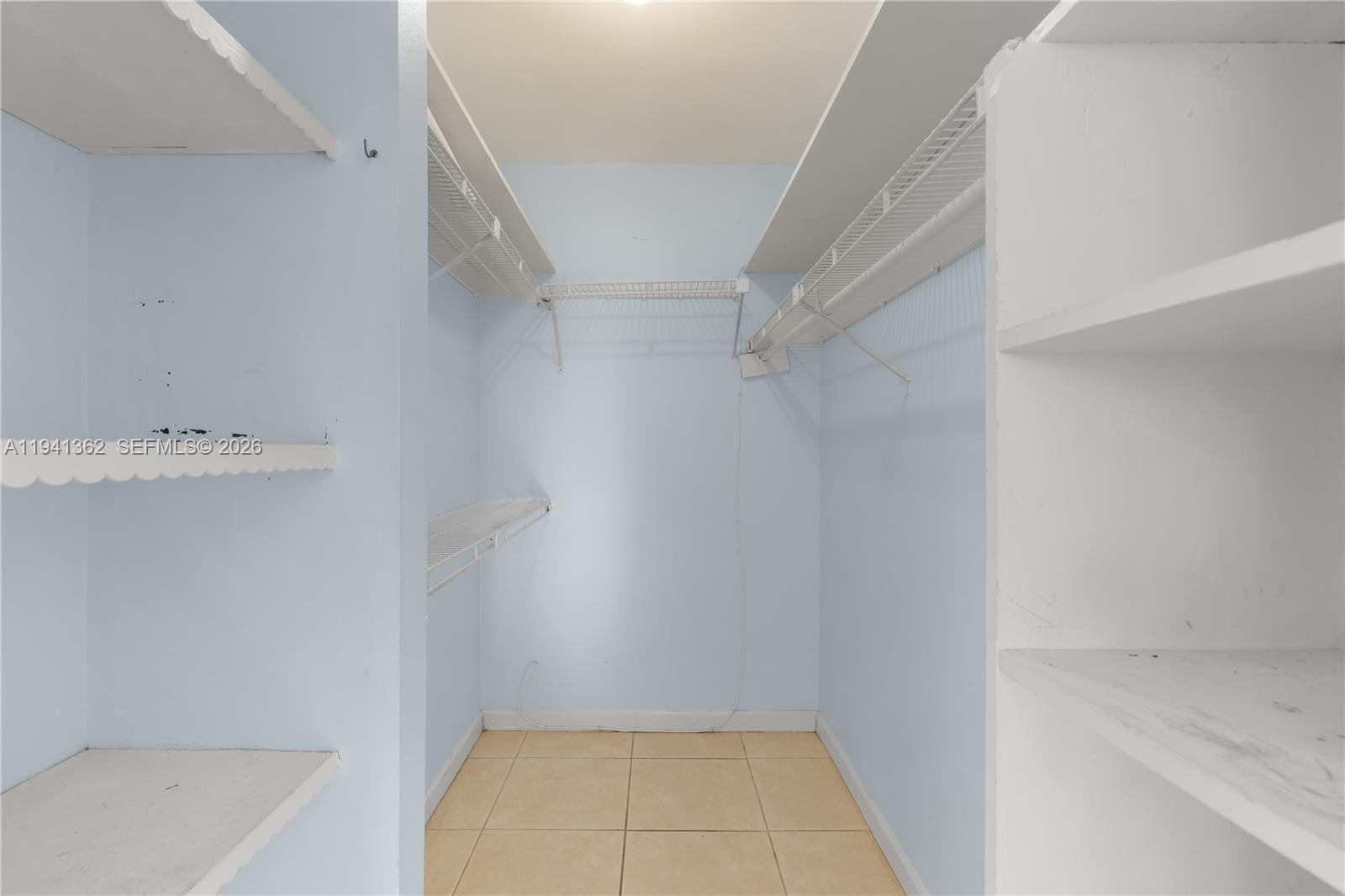 GOLDEN HORN CONDO - Residential