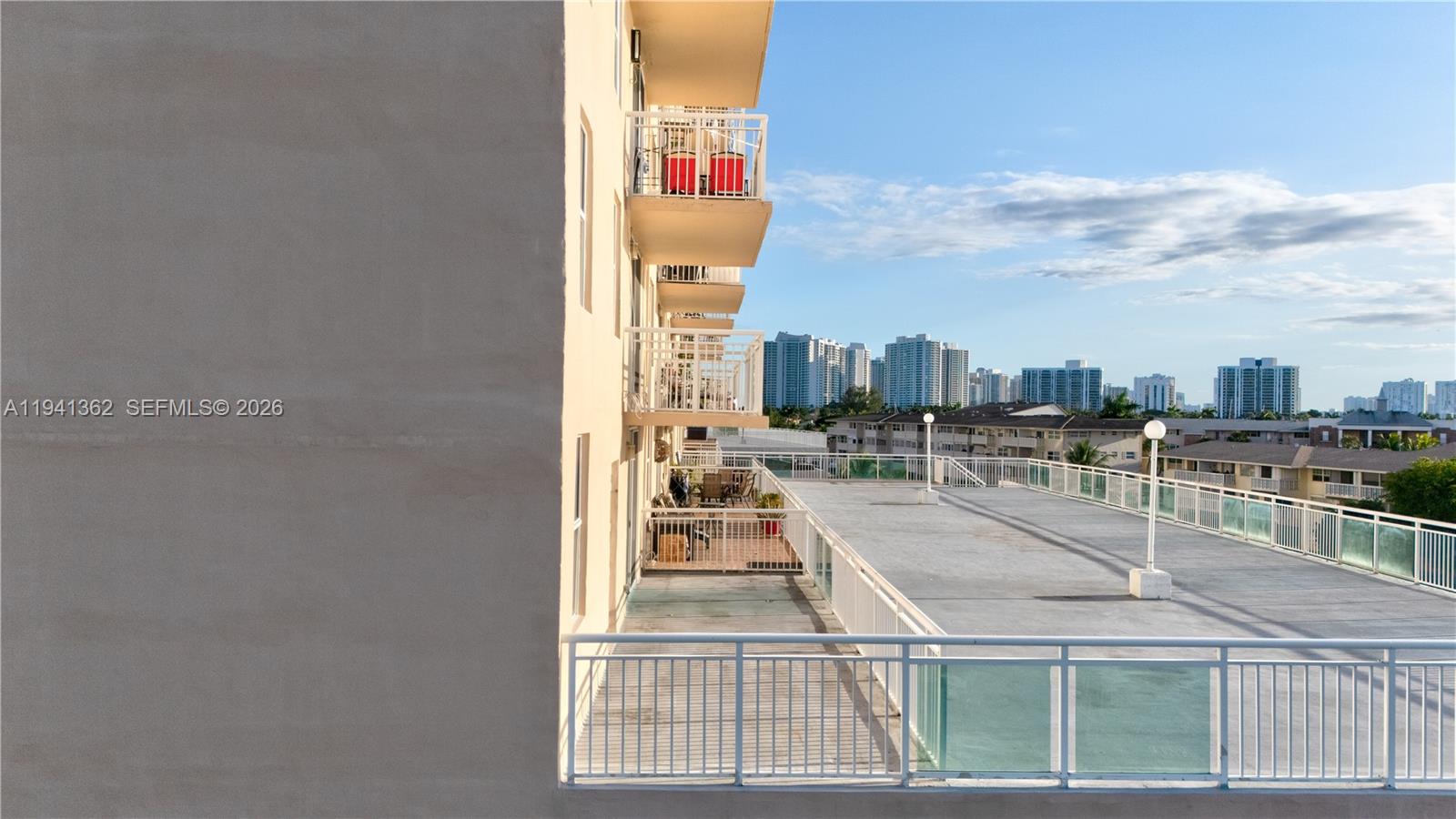 GOLDEN HORN CONDO - Residential