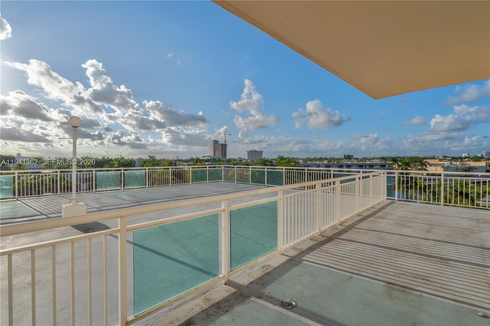 GOLDEN HORN CONDO - Residential