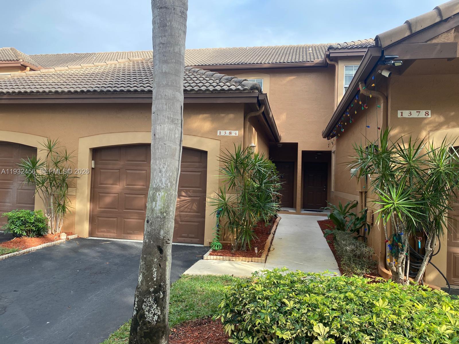 Amazing townhouse in a private and highly desirable neighborhood. Location, location, location!

This well-maintained 2-bedroom, 2.5-bathroom townhouse offers a private setting with beautiful lake views and stunning sunsets. Tile flooring throughout the first floor and laminate flooring on the second floor. Bright, spacious living areas with a functional layout.
Located in Weston, renowned for its A+ rated schools, and close to parks, shopping, dining, and major highways.