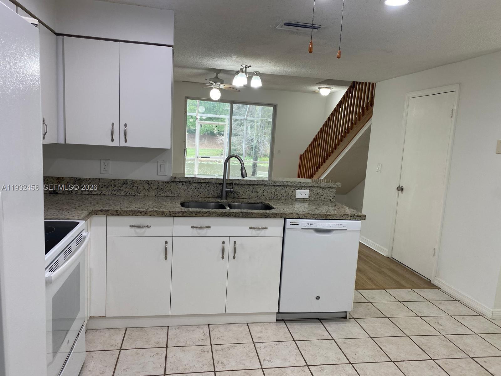 SECTORS 3 & 4 BOUNDARY PL - Residential
