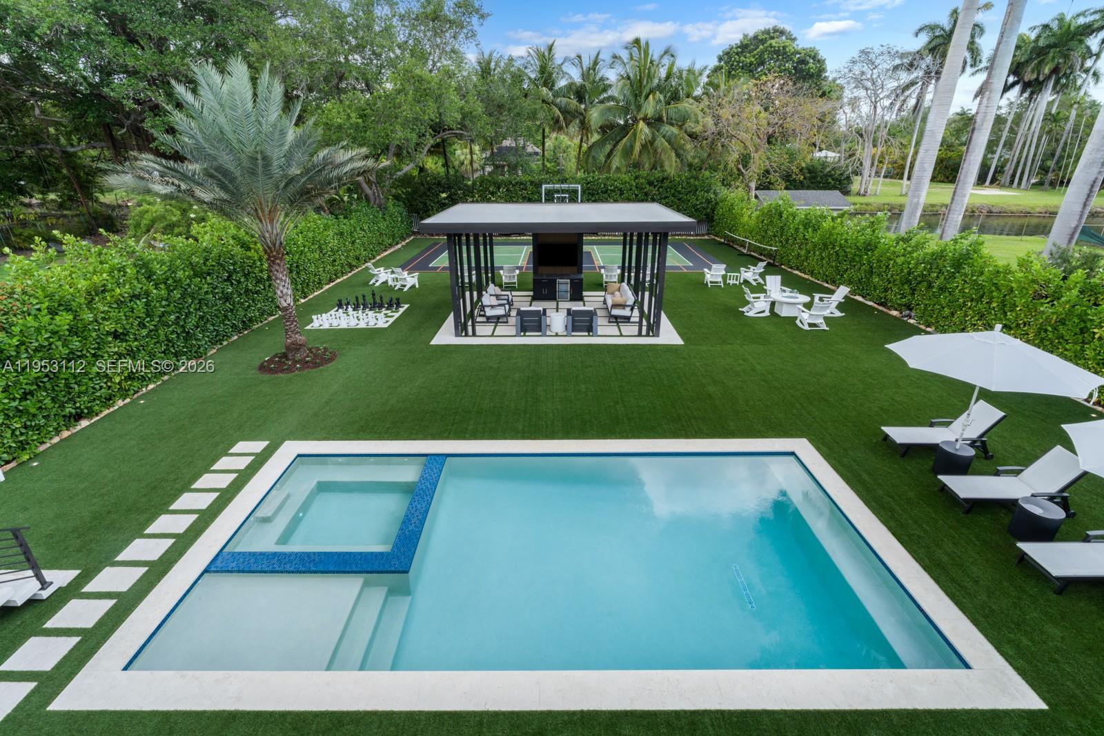 KENDALL GROVES ESTATES 1S - Residential