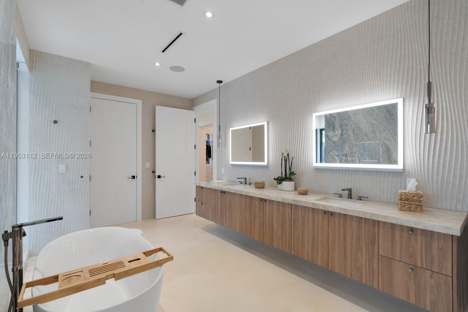 KENDALL GROVES ESTATES 1S - Residential