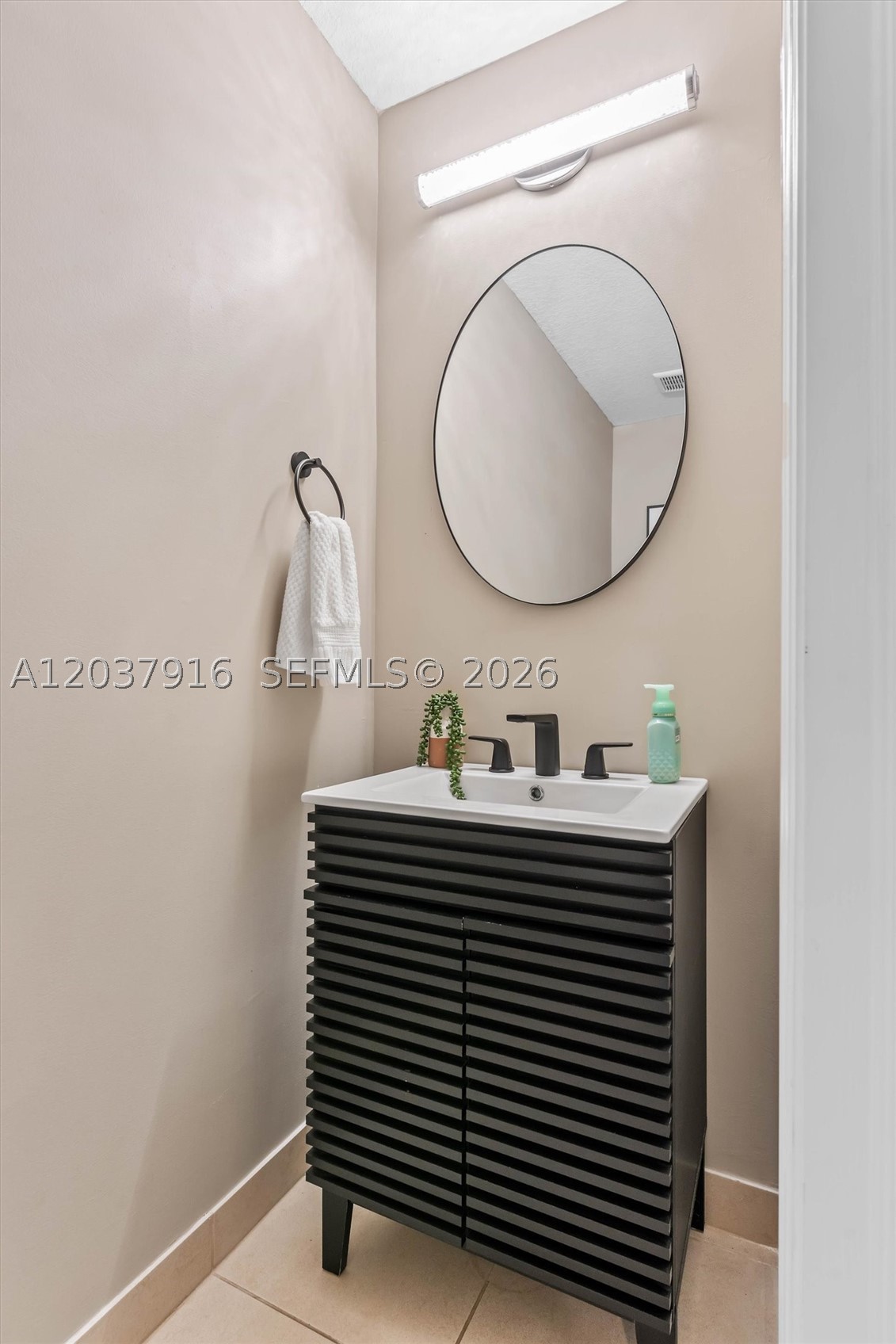 CYPRESS GROVE - Residential Lease
