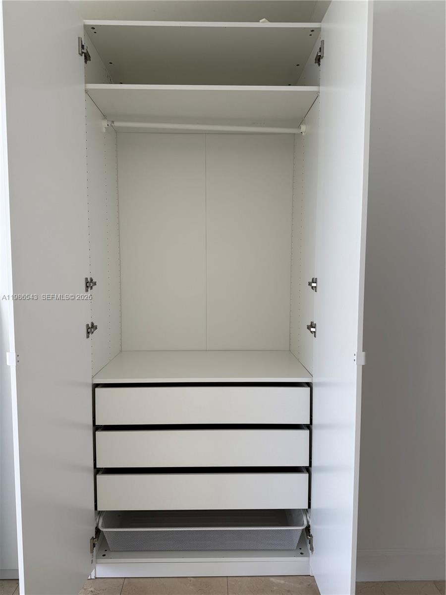 AKOYA CONDO - Residential