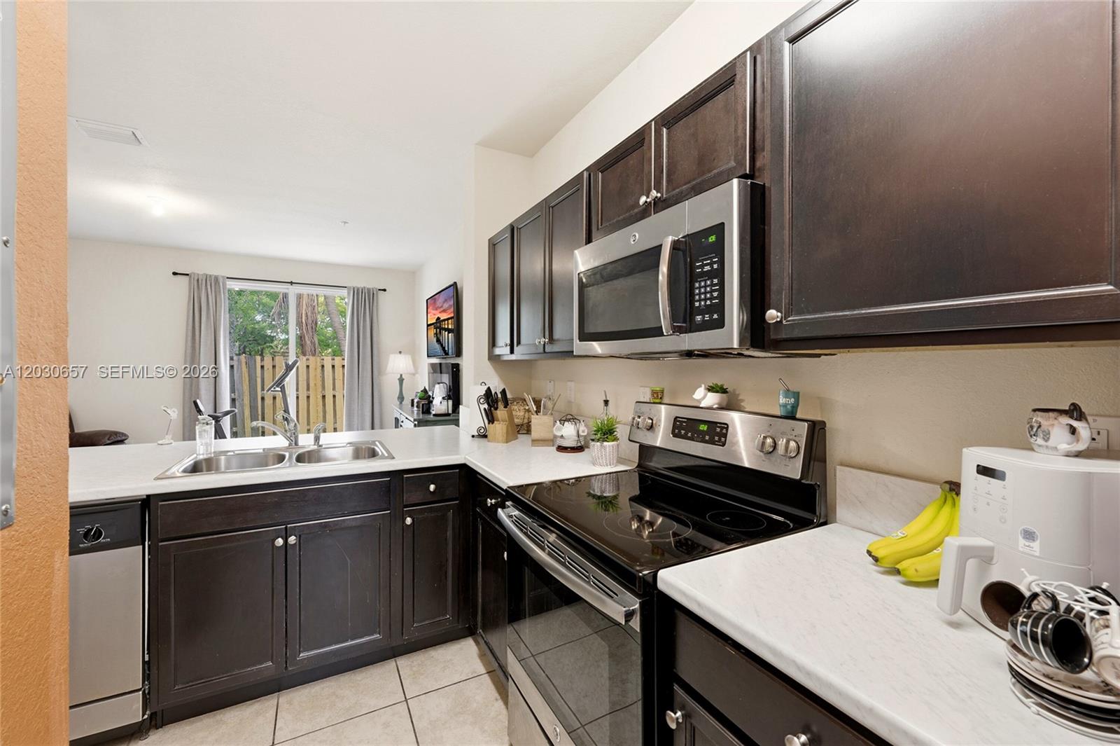FIJI CONDO NO 1 - Residential