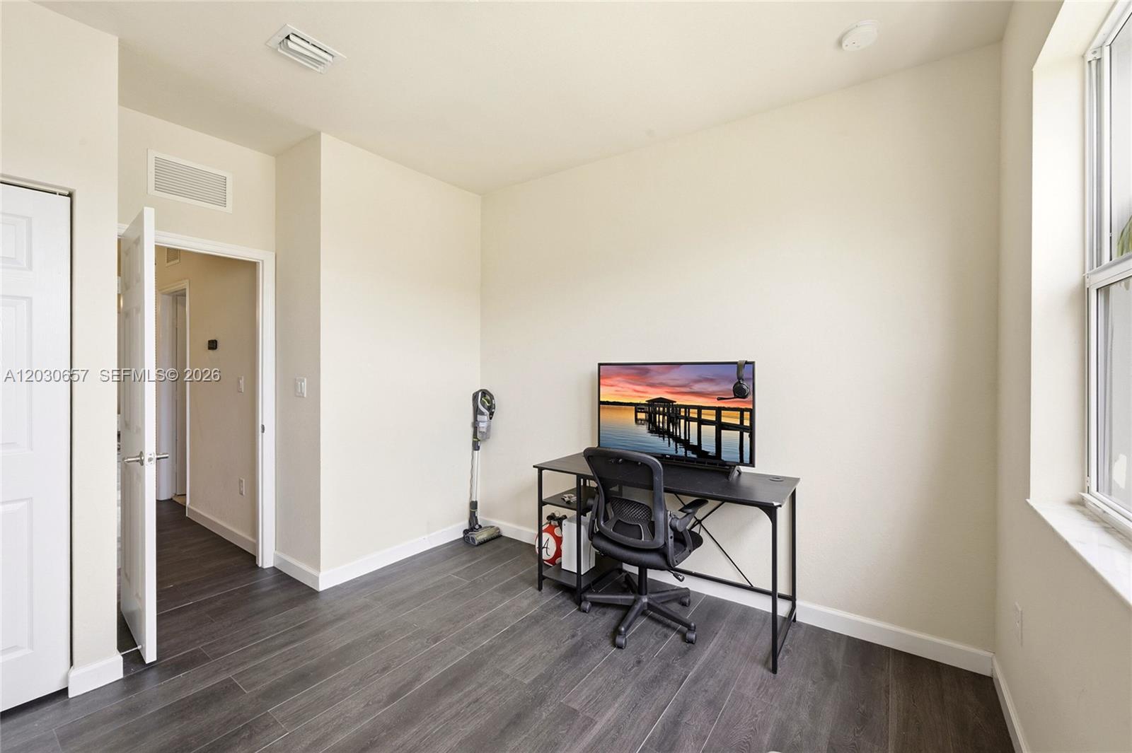 FIJI CONDO NO 1 - Residential
