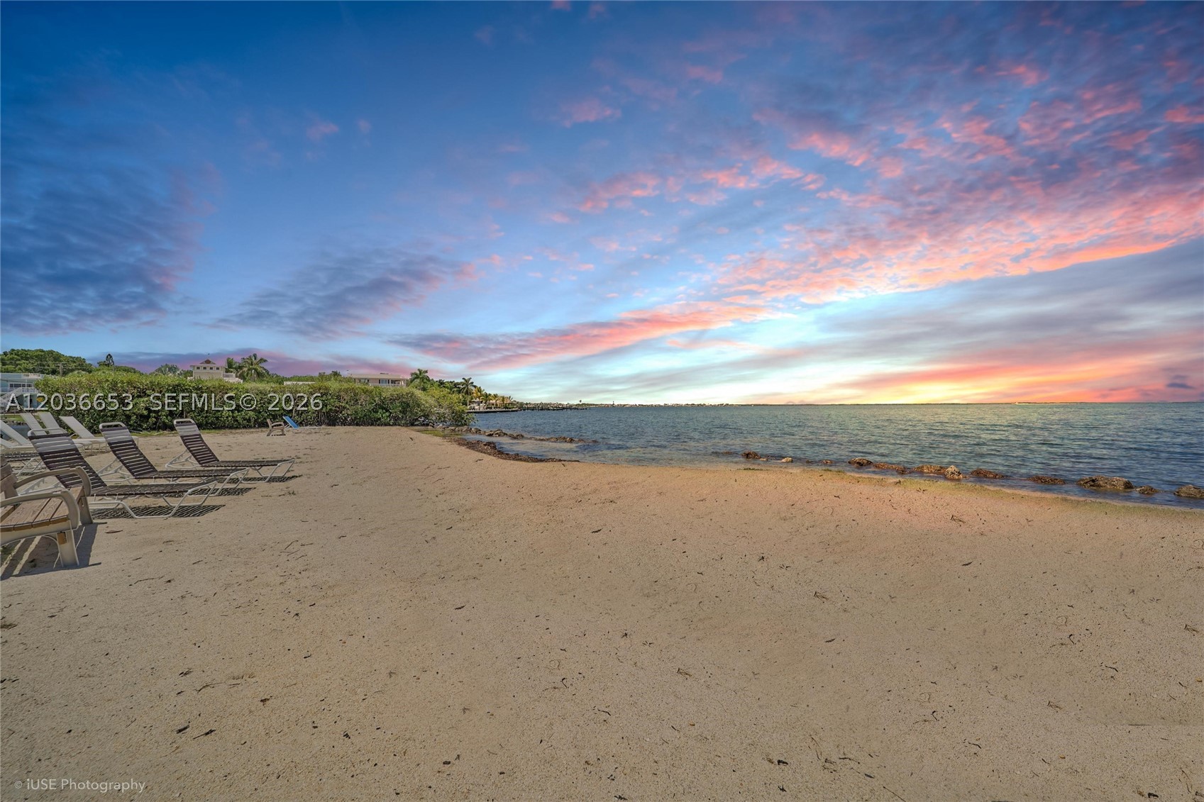 BOWENS ADD RIVIERA VILLAG - Residential Lease