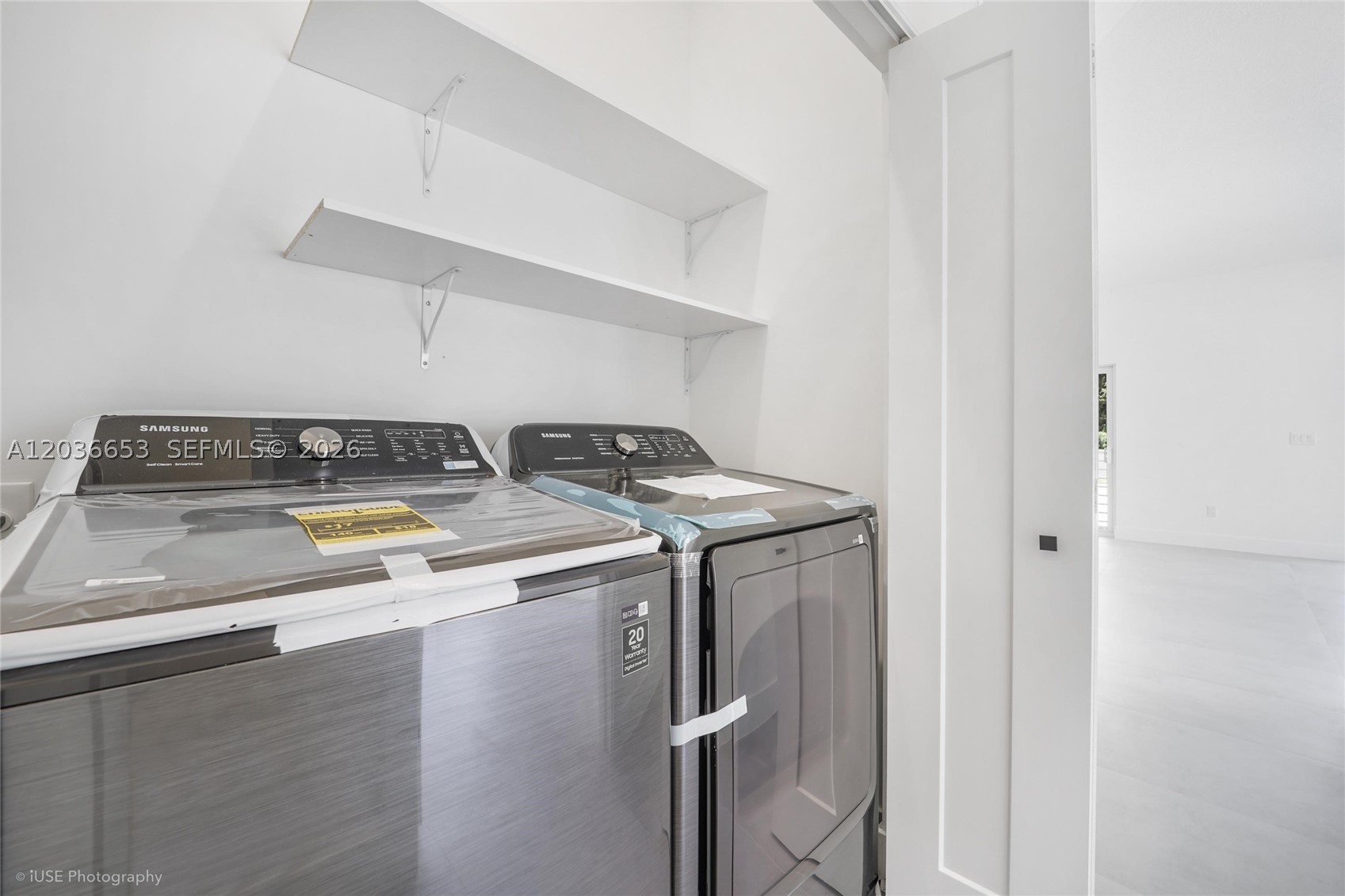 BOWENS ADD RIVIERA VILLAG - Residential Lease