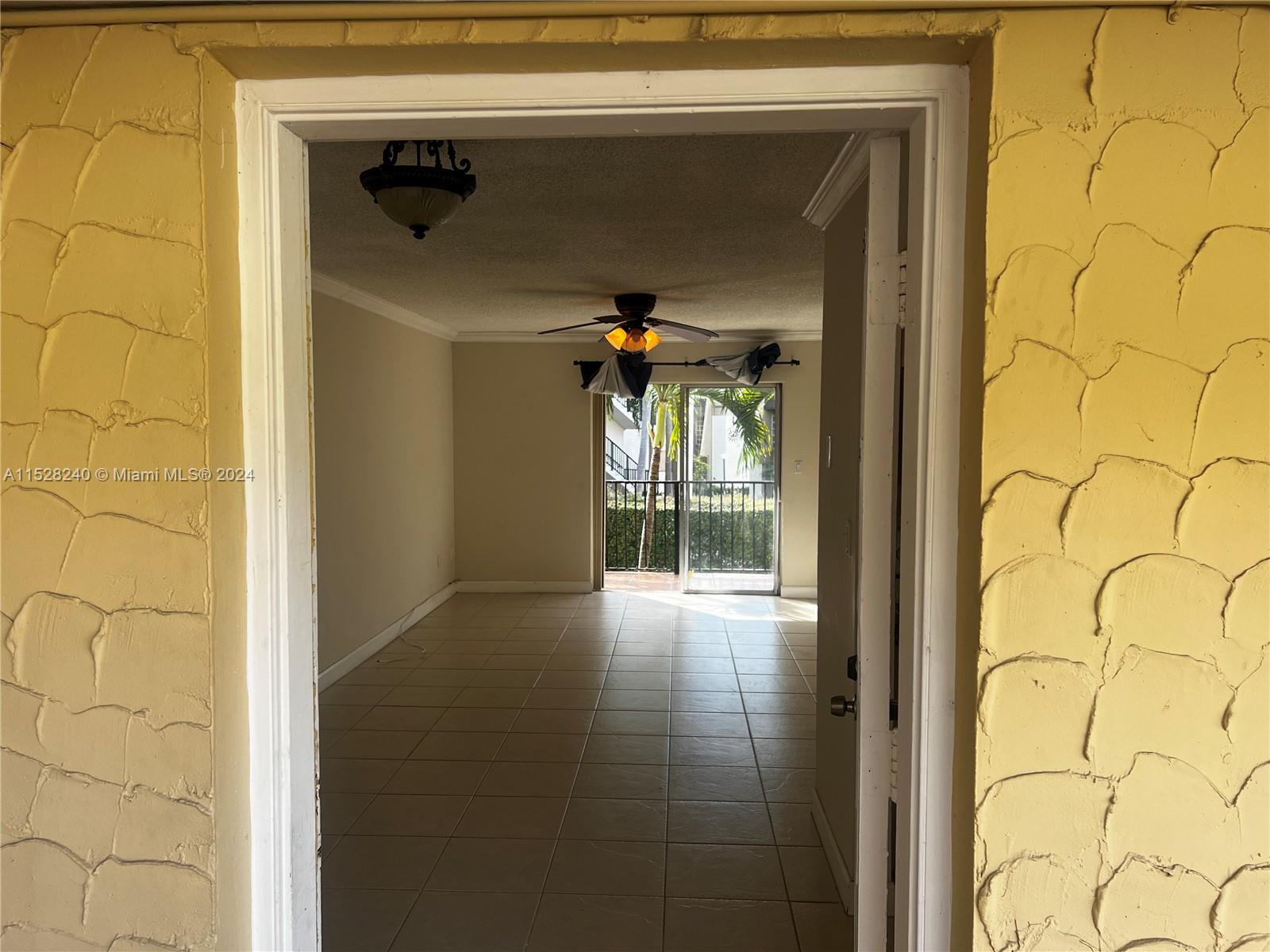 COURTYARDS AT KENDALL CON - Residential Lease