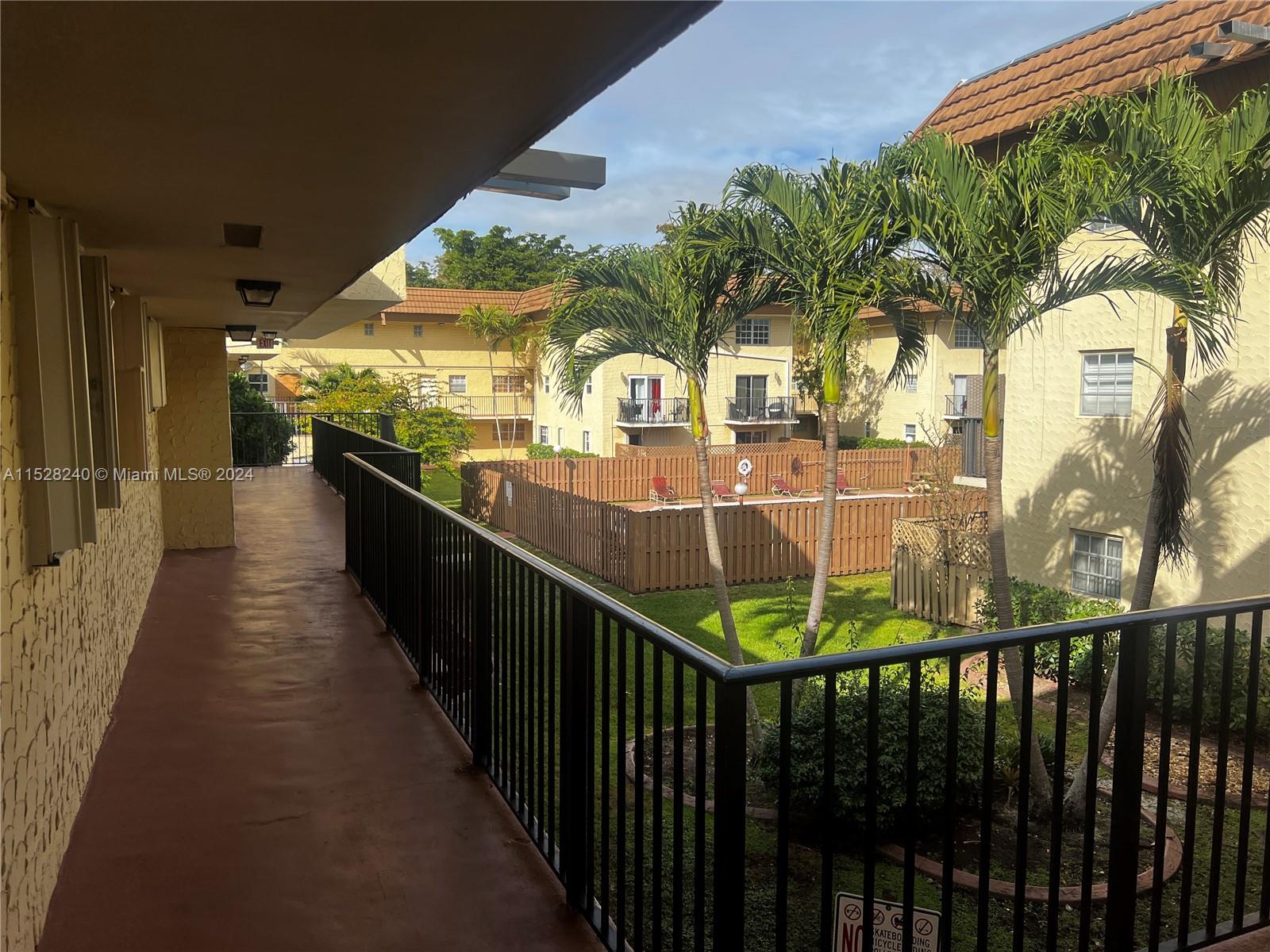 Beautiful 2/2 in central Kendall near the highways. Includes two parking spots, long balcony, in house washer and dryer, ready to move in! 

First, Security Deposit, and Association Security Deposit are required!

Don't miss out!!!!