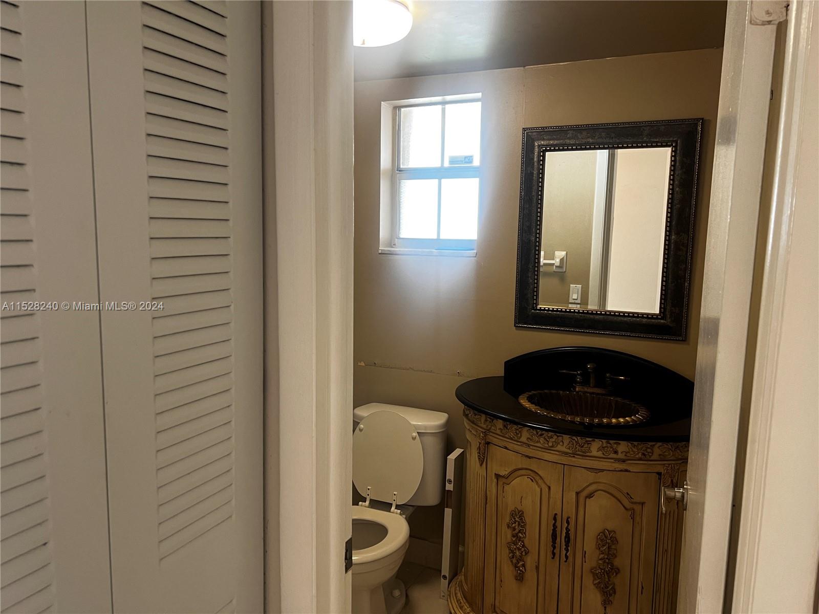 COURTYARDS AT KENDALL CON - Residential Lease