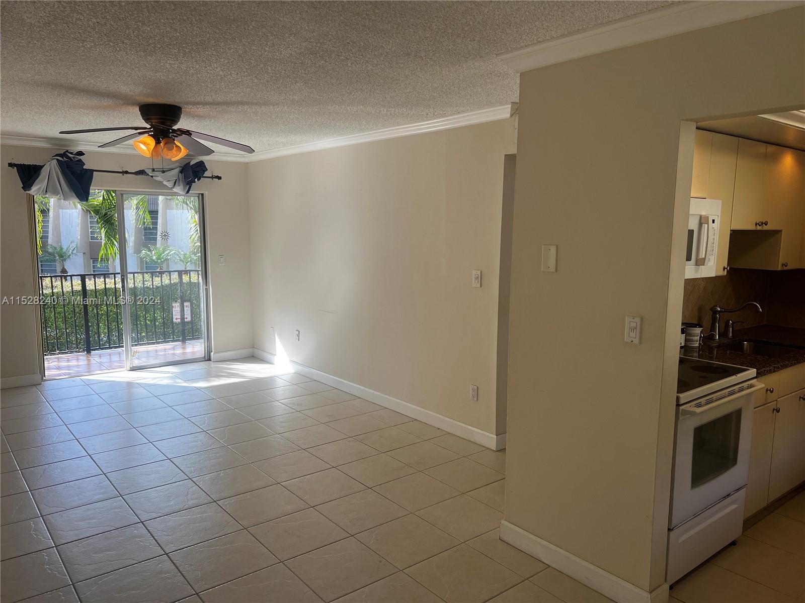 COURTYARDS AT KENDALL CON - Residential Lease