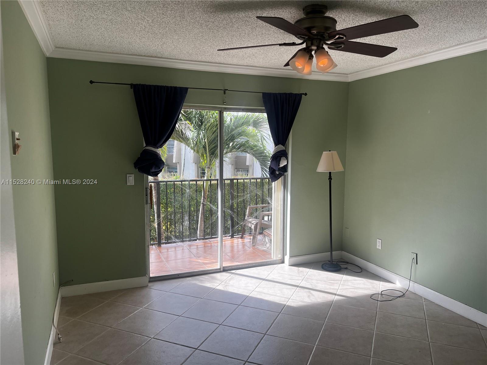 COURTYARDS AT KENDALL CON - Residential Lease