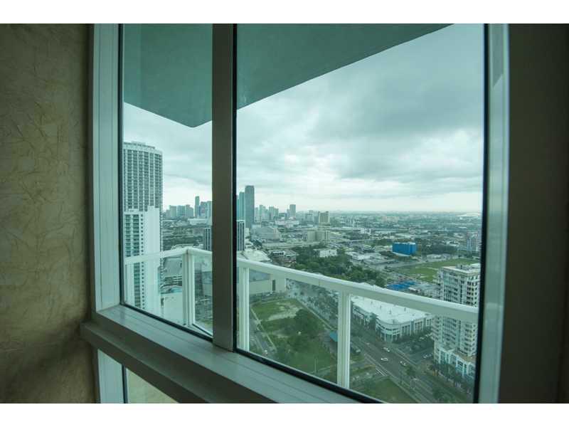 QUANTUM ON THE BAY CONDO - Residential Lease