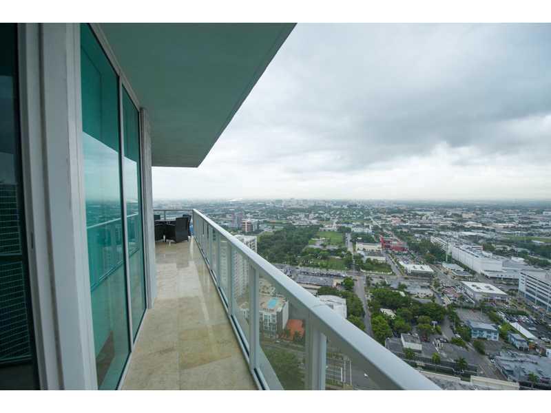QUANTUM ON THE BAY CONDO - Residential Lease