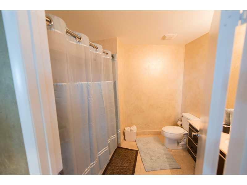 QUANTUM ON THE BAY CONDO - Residential Lease