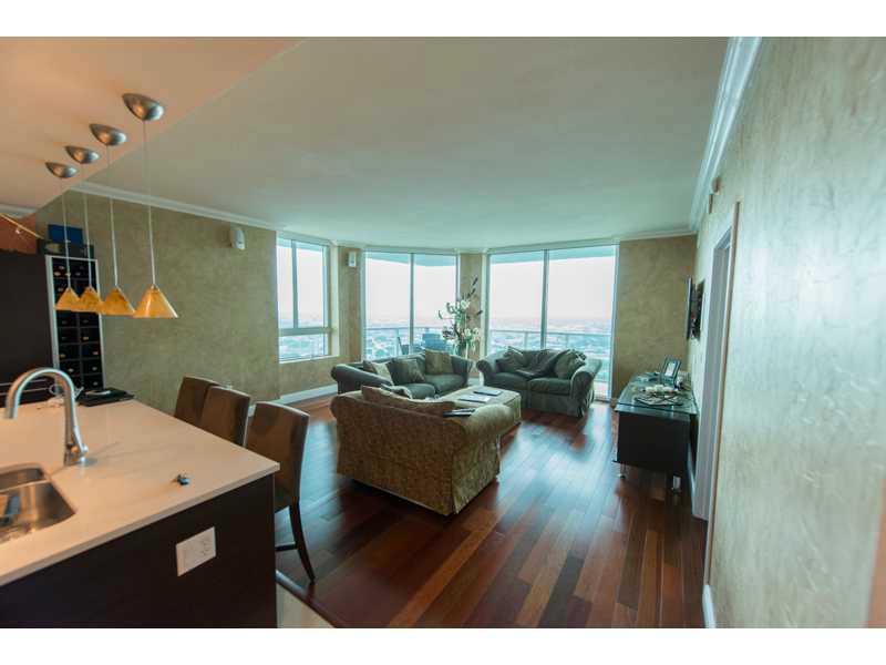 QUANTUM ON THE BAY CONDO - Residential Lease
