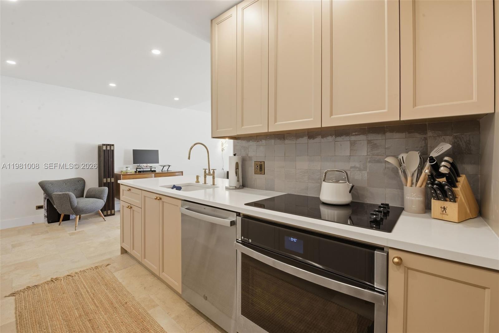 BELLE ISLE - Residential