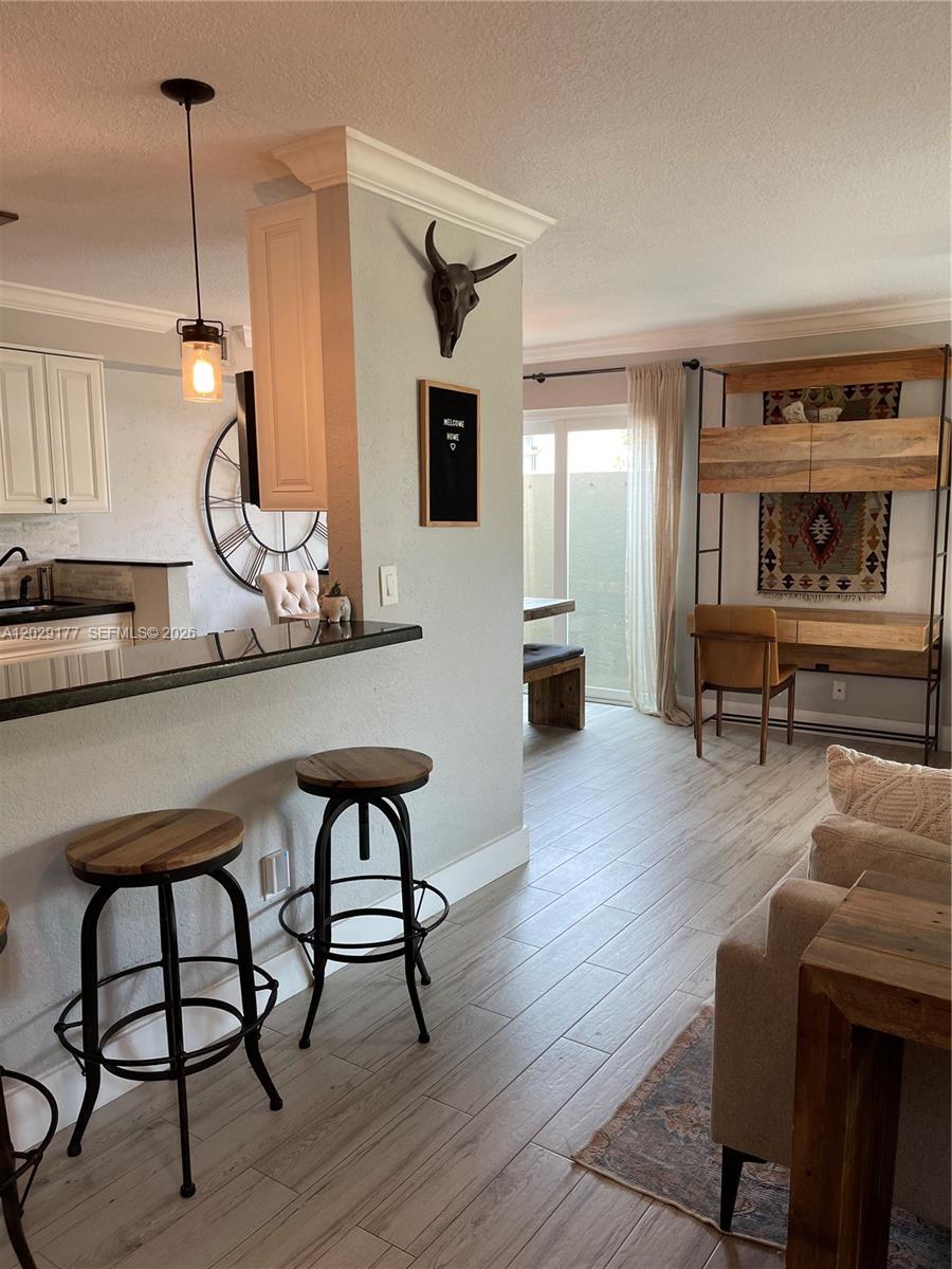 PINEBROOKE CONDO R - Residential Lease