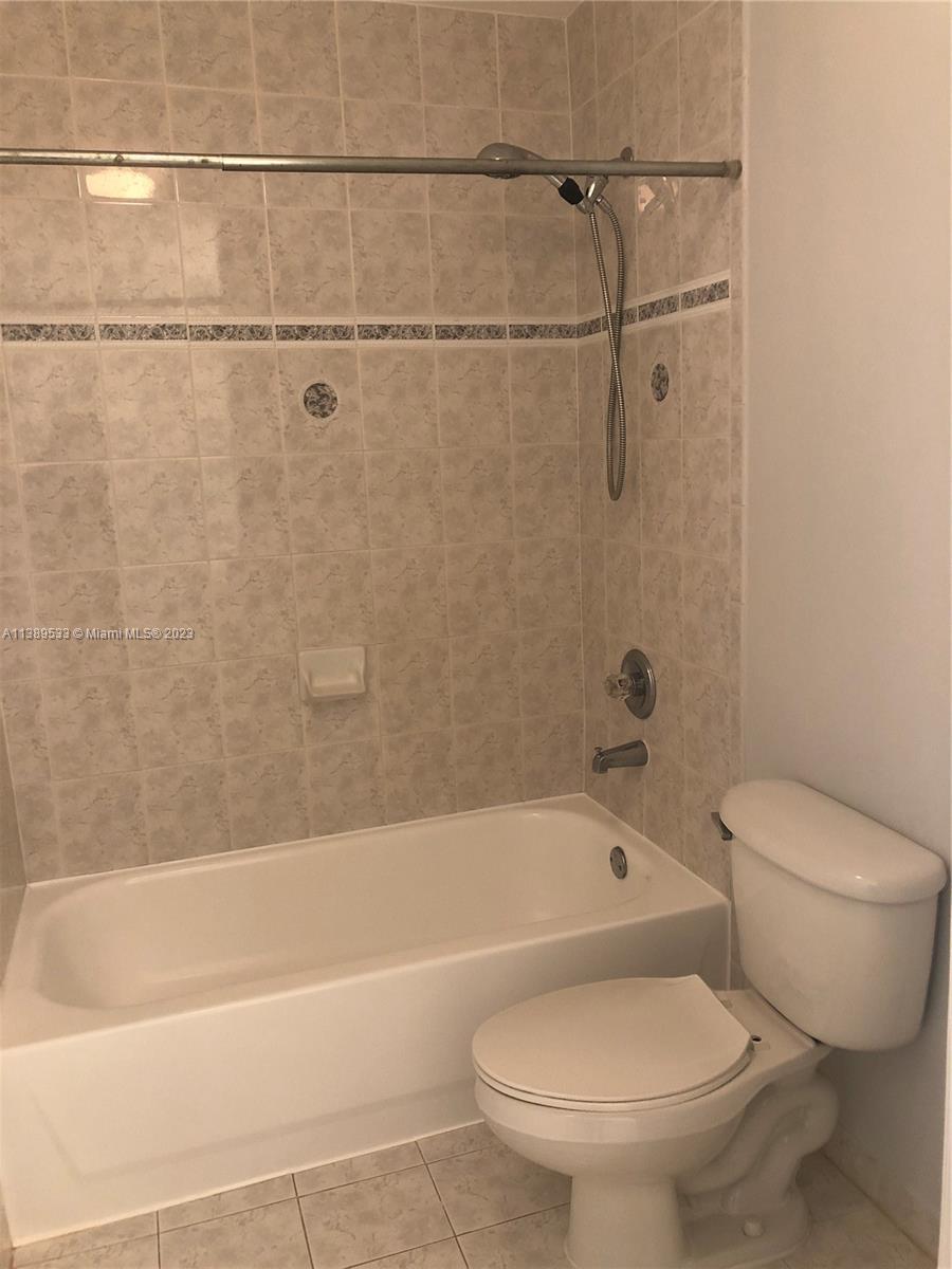 DORAL GRAND CONDO - Residential Lease