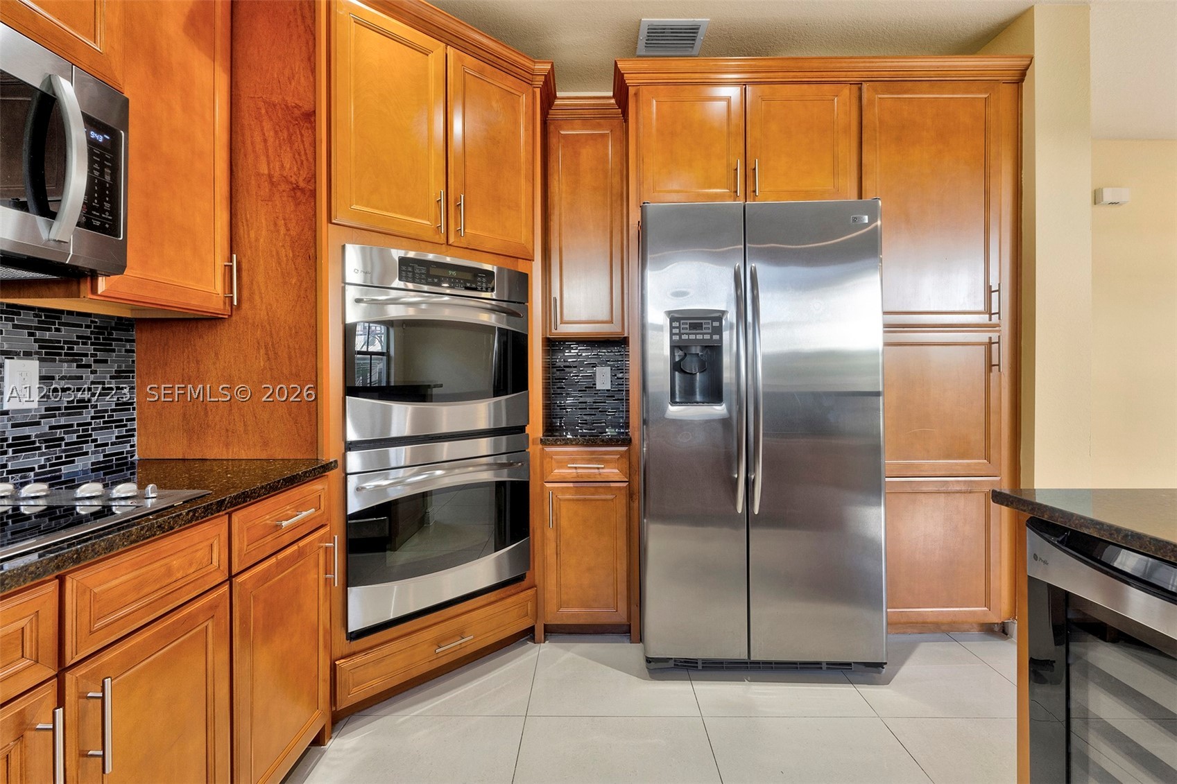 ISLES AT GRAND BAY - Residential