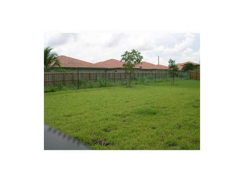 GROVE AT WATERSTONE - Residential Lease