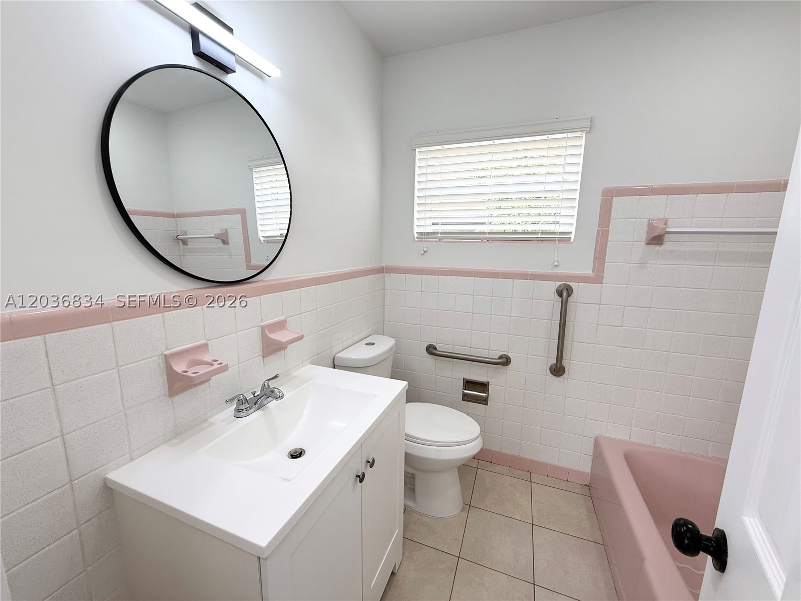 HOLLYWOOD LITTLE RANCHES - Residential Lease