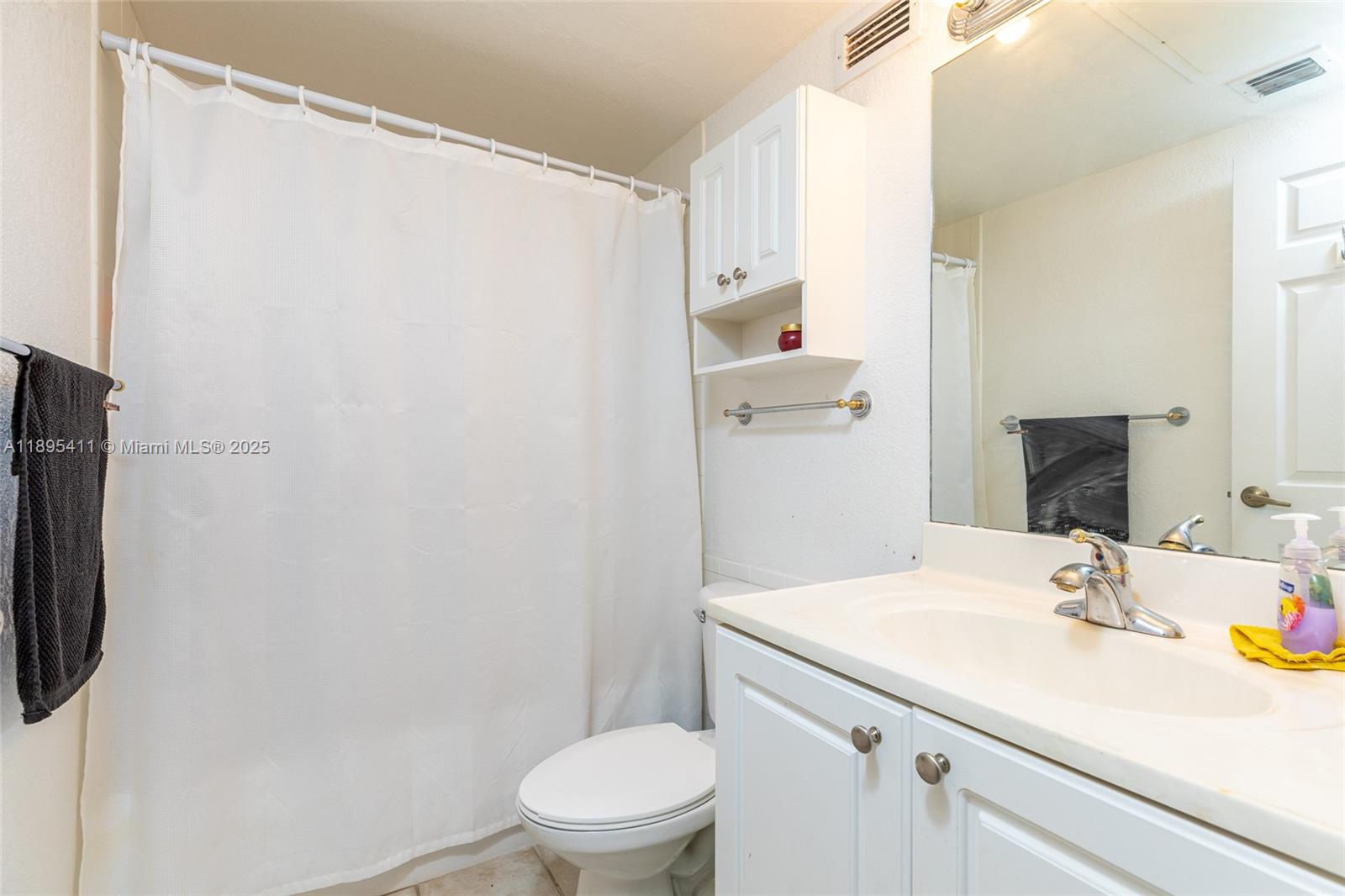 WAVE CONDO - Residential
