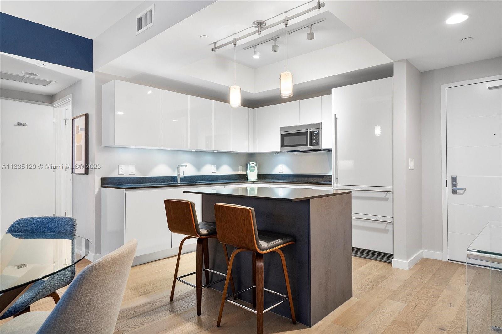 1010 BRICKELL CONDO - Residential Lease