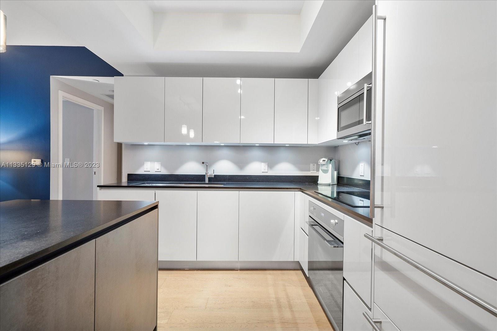 1010 BRICKELL CONDO - Residential Lease