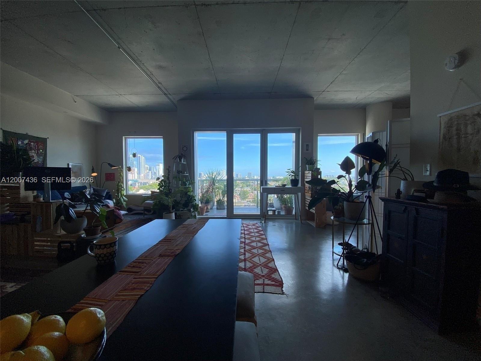 NEO CONDO - Residential
