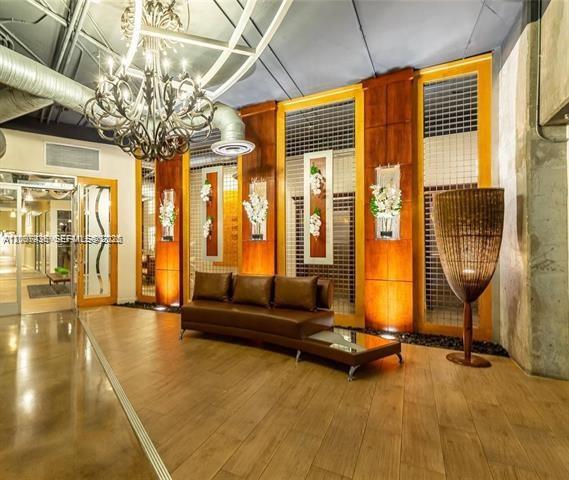 NEO CONDO - Residential