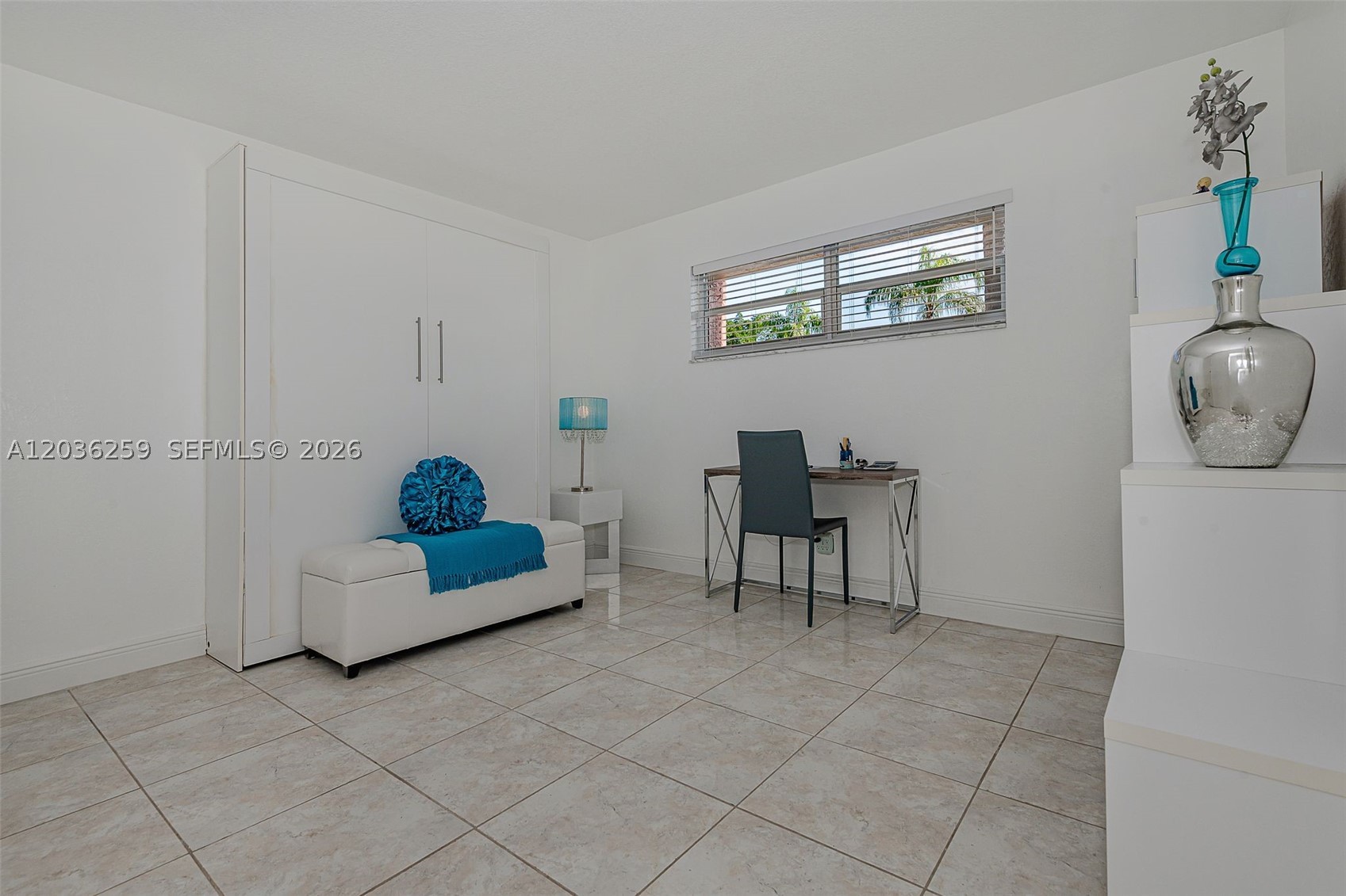 HOLLYBROOK GOLF & TENNIS - Residential