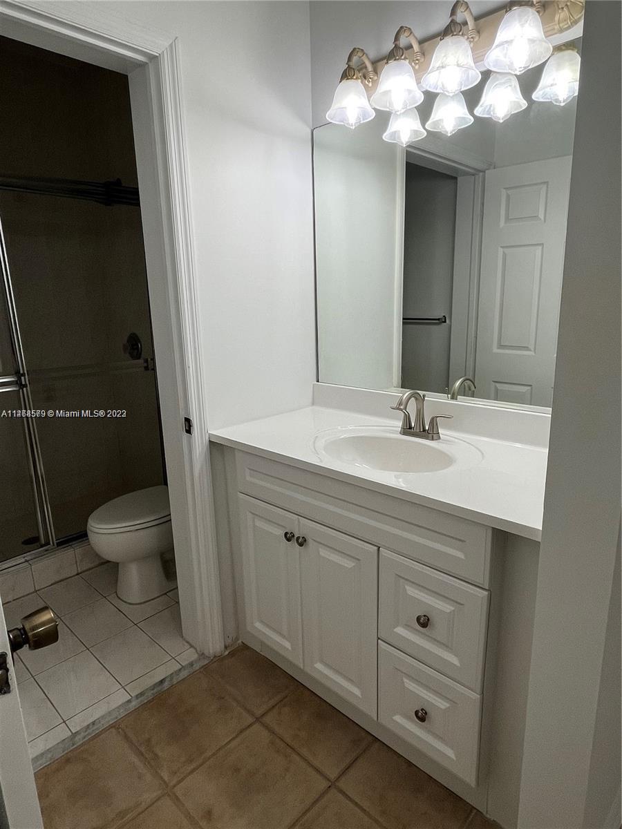 HAMPTON ISLES CONDO - Residential Lease