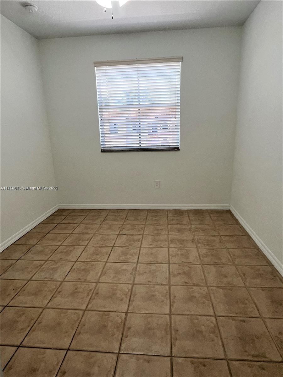 HAMPTON ISLES CONDO - Residential Lease
