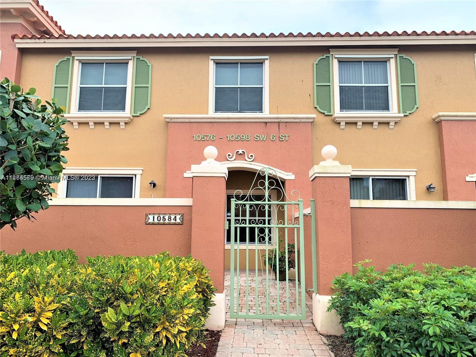 HAMPTON ISLES CONDO - Residential Lease