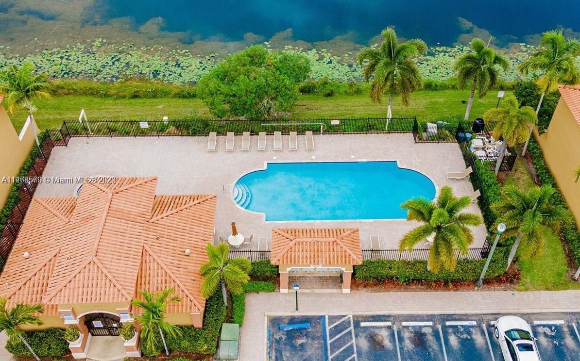 HAMPTON ISLES CONDO - Residential Lease