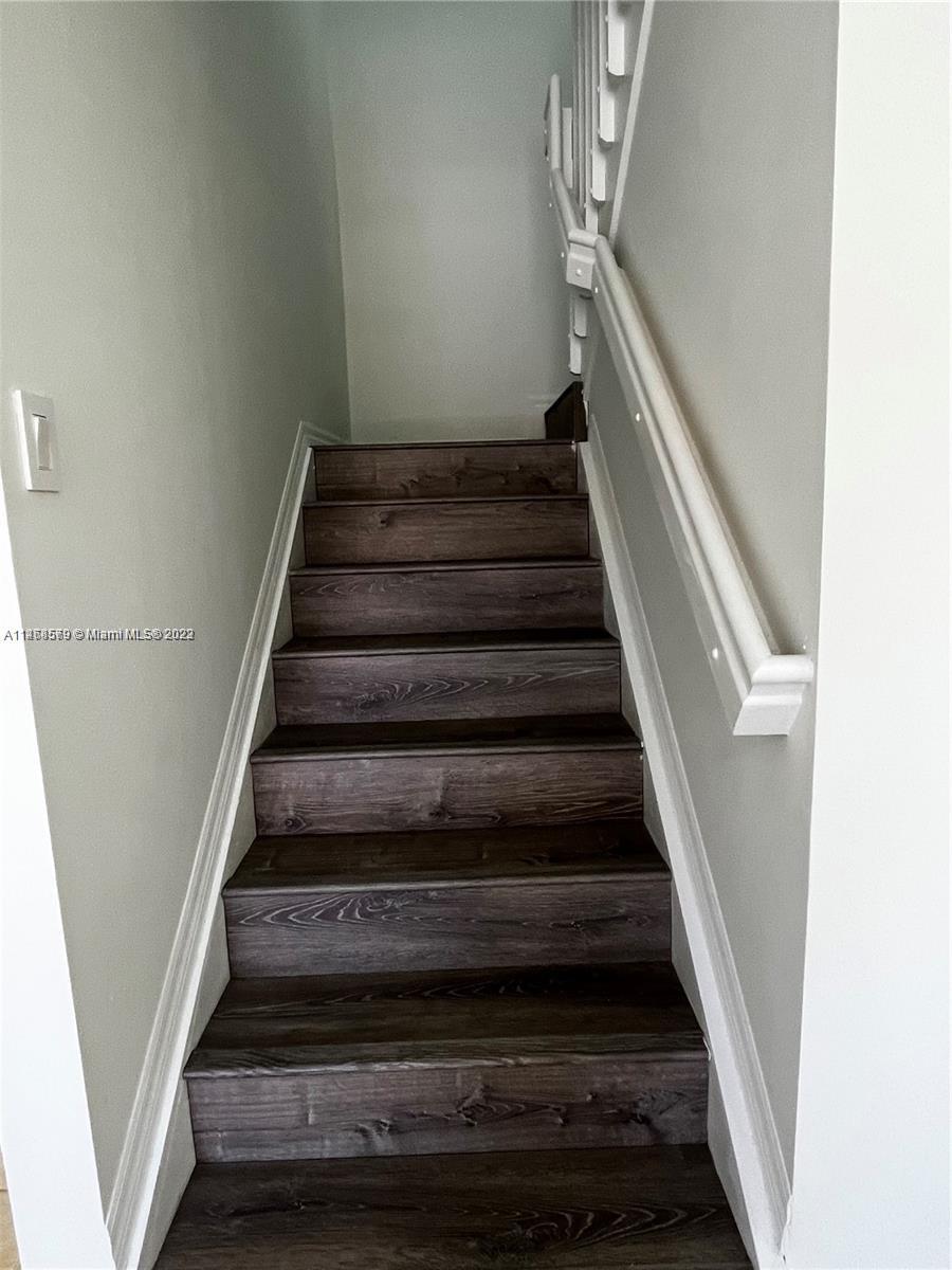 HAMPTON ISLES CONDO - Residential Lease