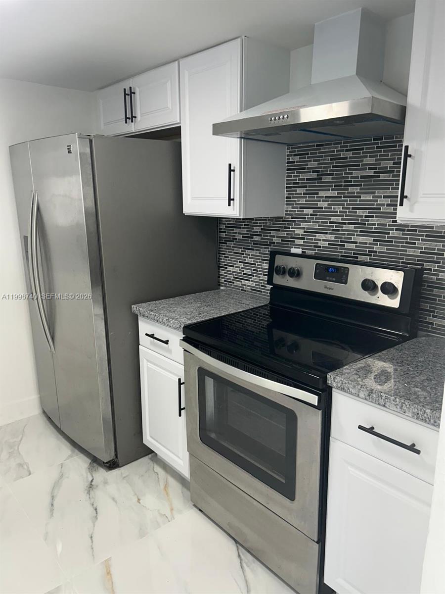 CAROL CITY GDNS 1ST ADDN - Residential