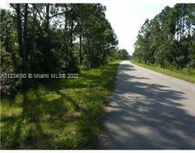 SUN N LAKE ESTATES - Land