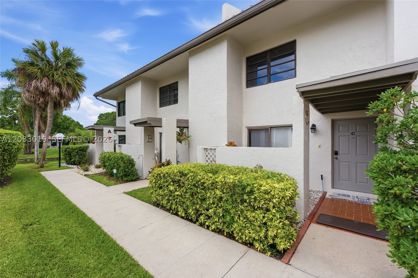 VISTAS OF BOCA LAGO CONDO - Residential