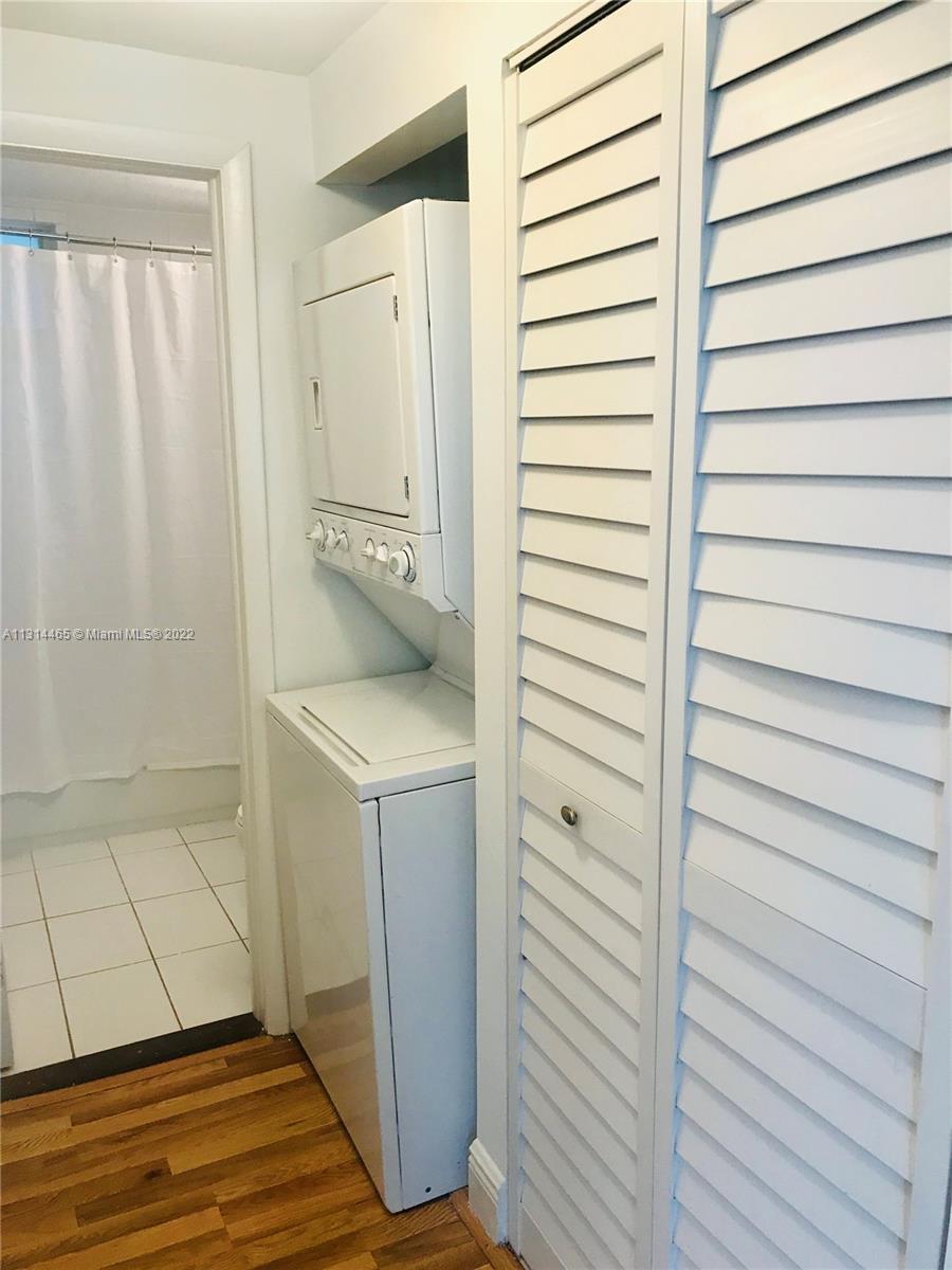 ISLAND POINT SOUTH CONDO - Residential Lease