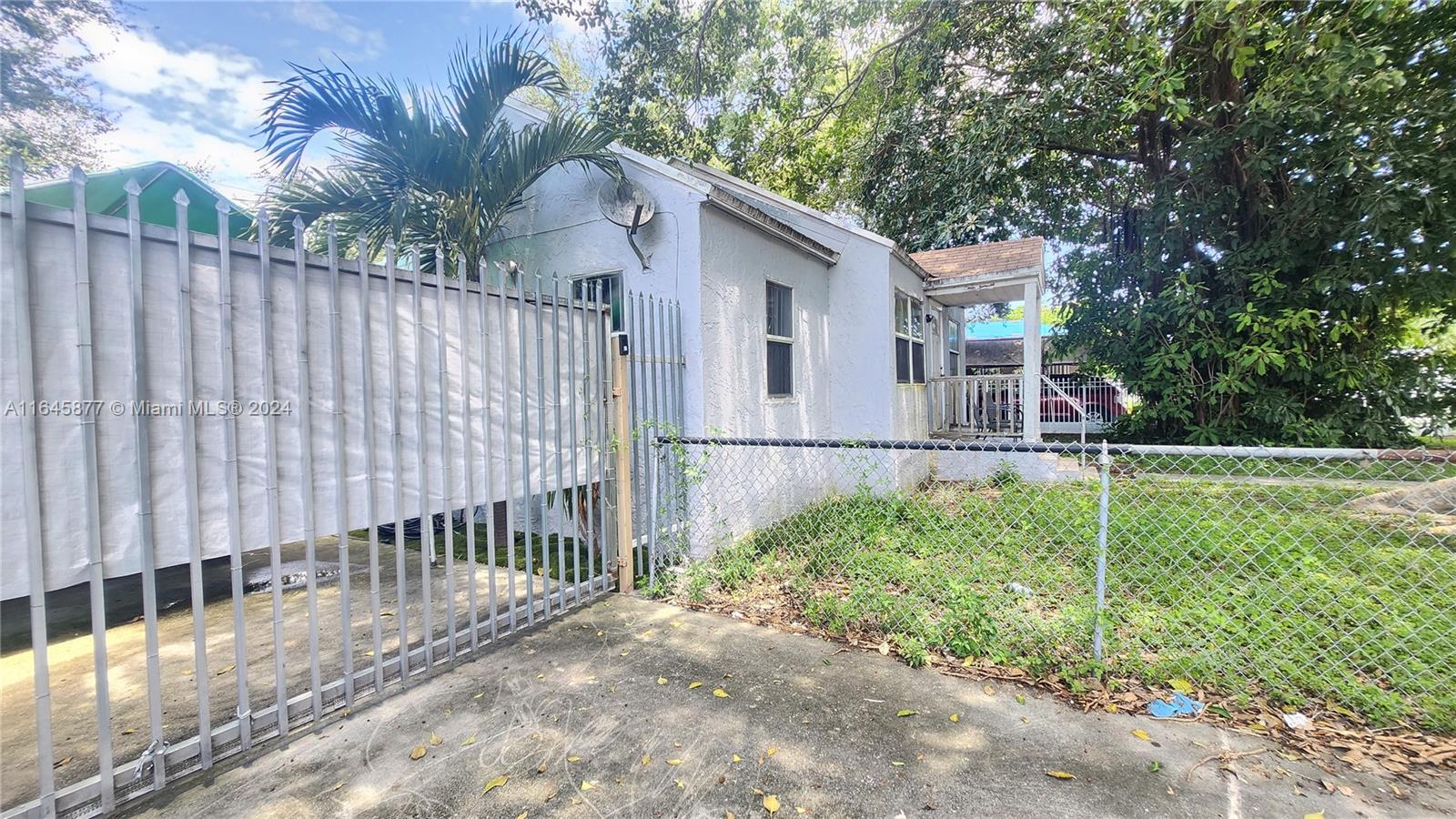 AIRLINE ESTATES - Residential